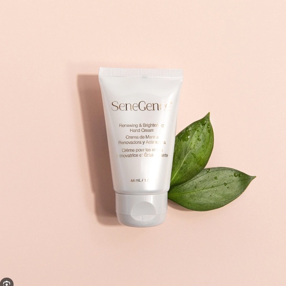 SeneGence RENEWING & BRIGHTENING HAND CREAM - Picture 1 of 5